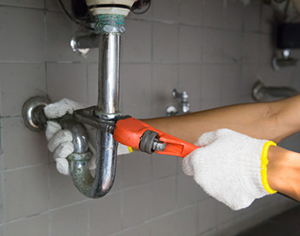 נזילה בבית: למה חשוב לאתר בזמן?