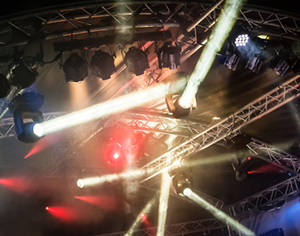 איך בוחרים מוסיקה לחתונה?