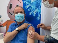 הדוקטור חסין. ראש עיריית אשדוד ד״ר יחיאל לסרי חוסן נגד קורונה