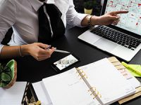 המשקיעים חוזרים לשוק: המדריך המקוצר להלוואה לצורך רכישת נכס