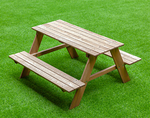 דשא סינטטי VS דשא טבעי