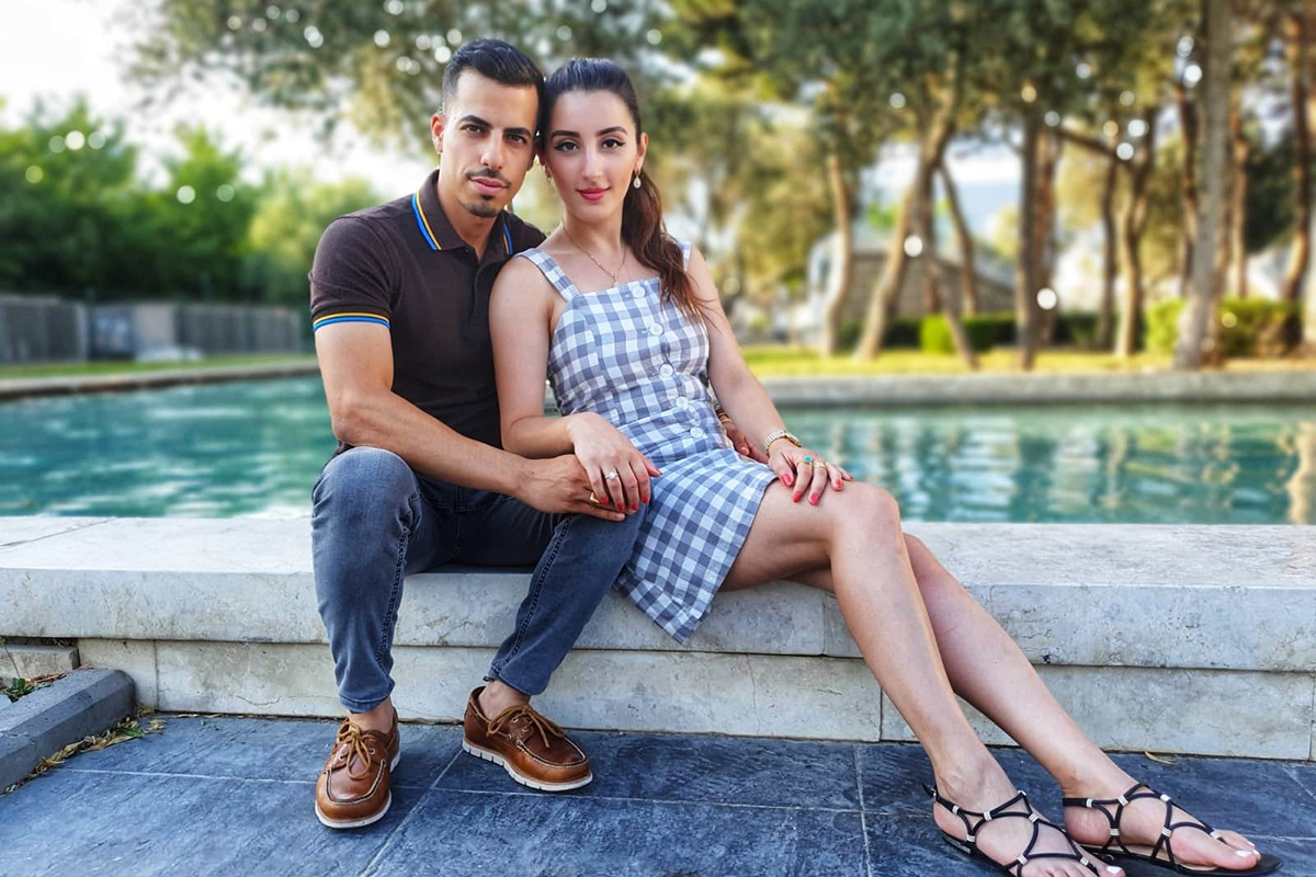 אהבה בין כותלי הספרייה של SCE