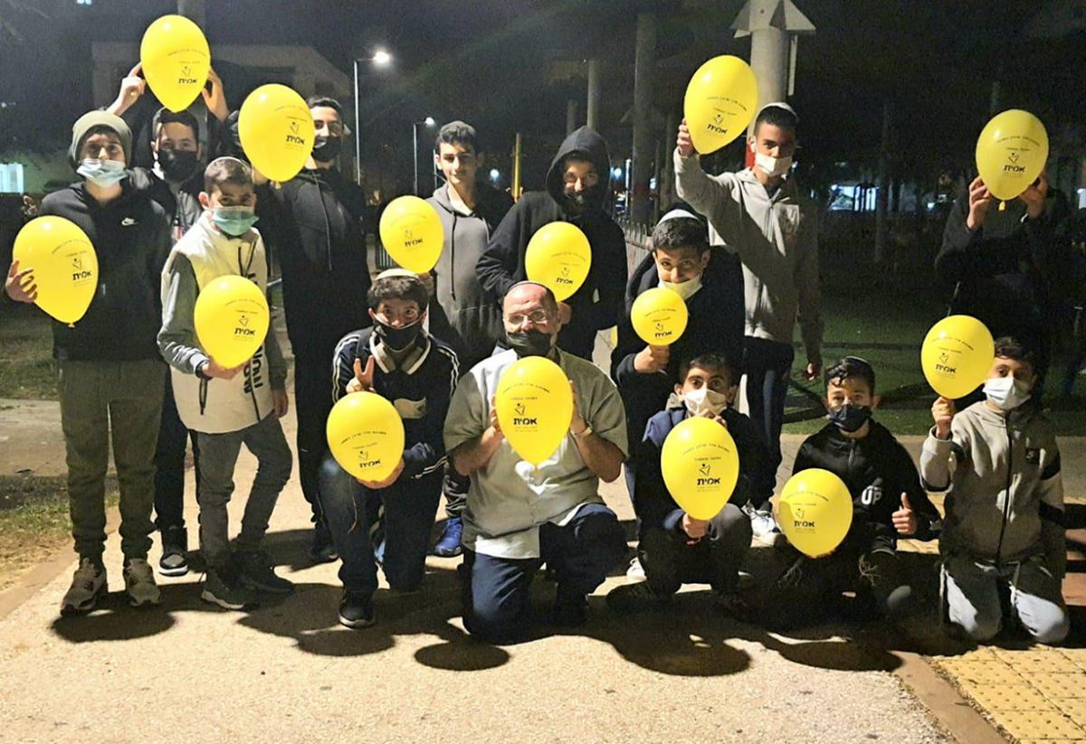 משנכנס אדר - מרבין בשמחה! שיירת השמחה של ישיבת אמית אשדוד