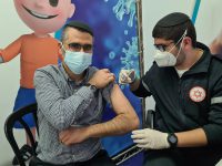 ראש הישיבה מתחסן - התלמיד מחסן