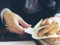 ניכיון שיקים מסחריים