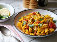 ארוחת חג כשרה לפסח: פוזילי עם דג חריף!