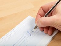 יש לכם שיקים אבל אתם עדיין במינוס? זו הכתבה בשבילכם