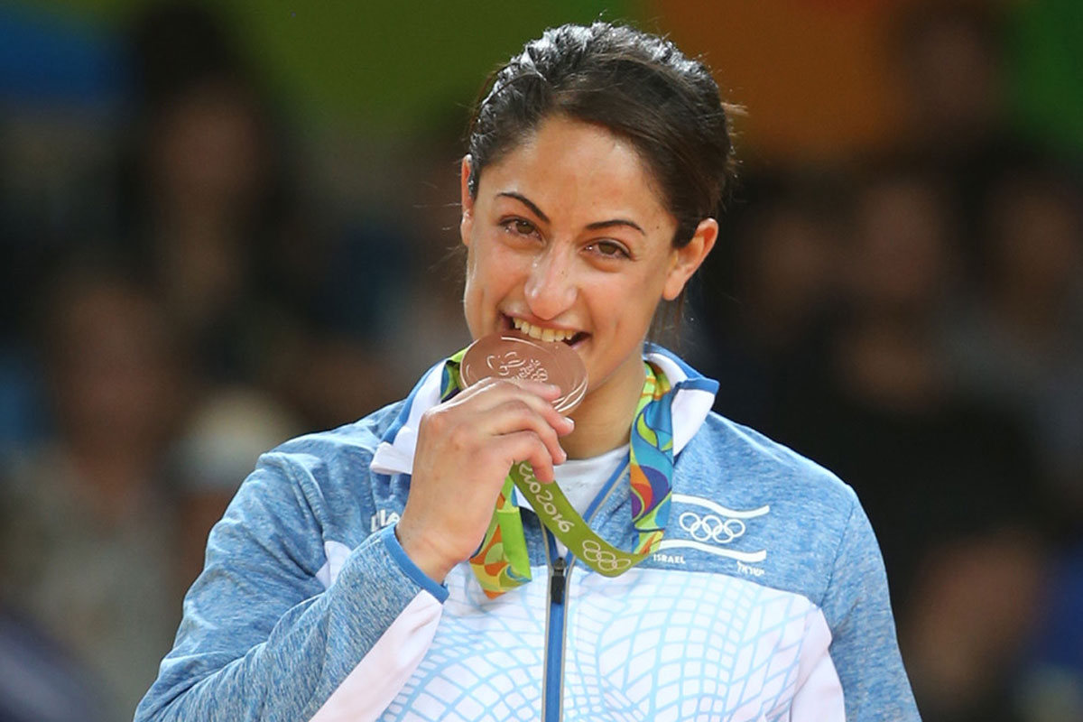 עובדות נמל אשדוד בחודש בסימן נשי