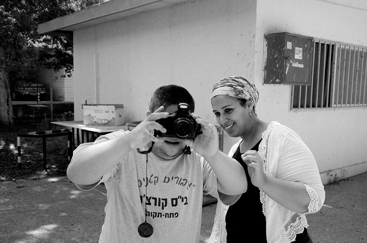 לחברה טובה יותר דרך שפת הצילום.