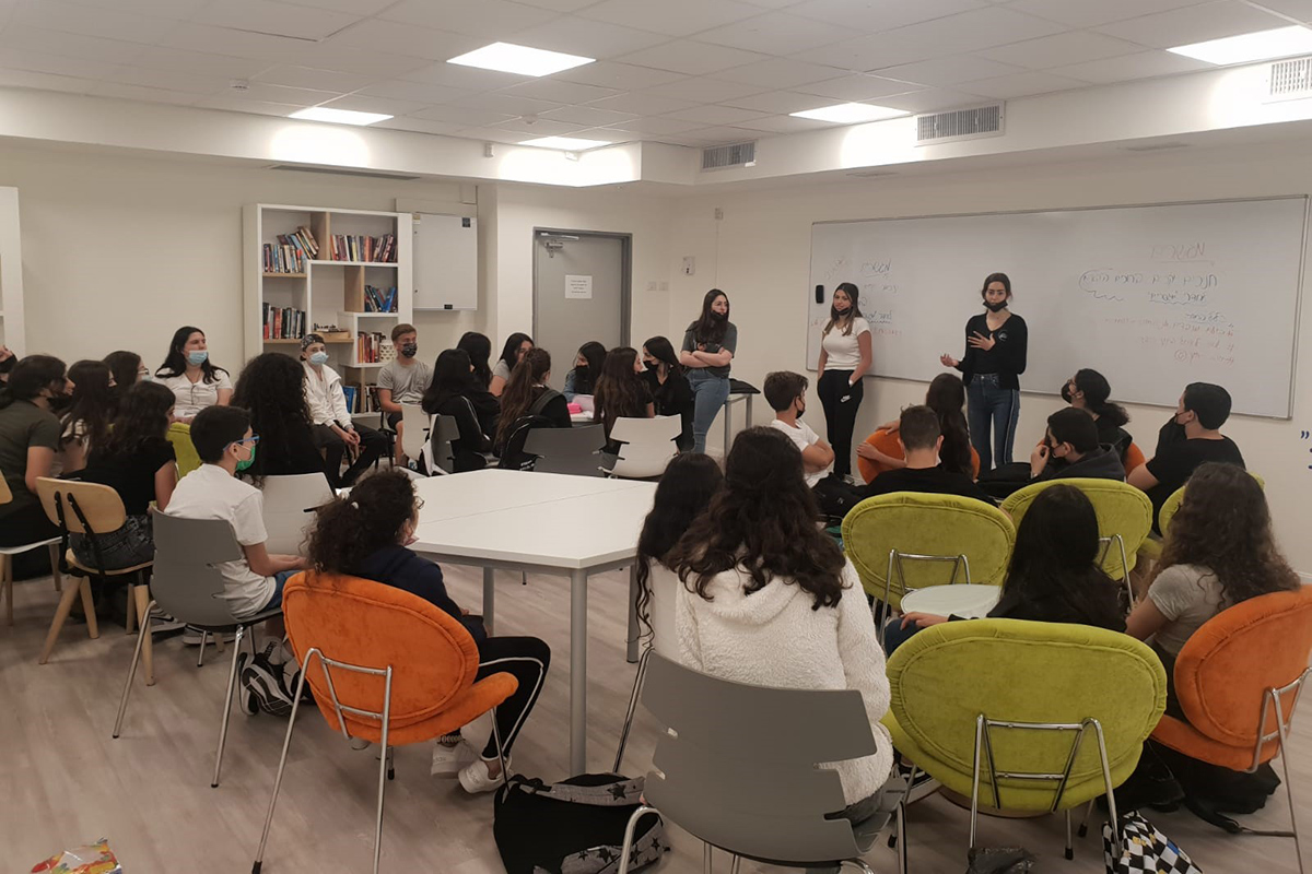 פרס של רשת מופת למקיף י"א