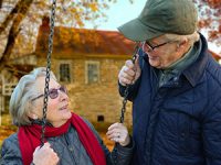 לחצן מצוקה: קשר בטוח לחיים
