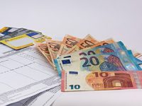 שימוש בשירות ניכיון צ'קים על מנת לאפשר תזרים מזומנים שוטף לעסק