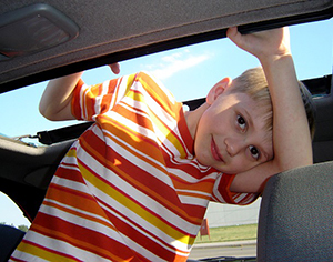 כללי בטיחות בדרכים – שכחת ילדים ברכב