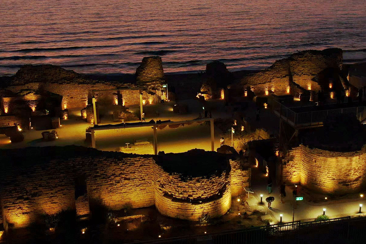 שלישי בשקיעה במצודת אשדוד ים