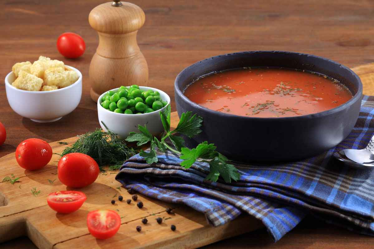 מרק עגבניות גורמה להכנה ביתית