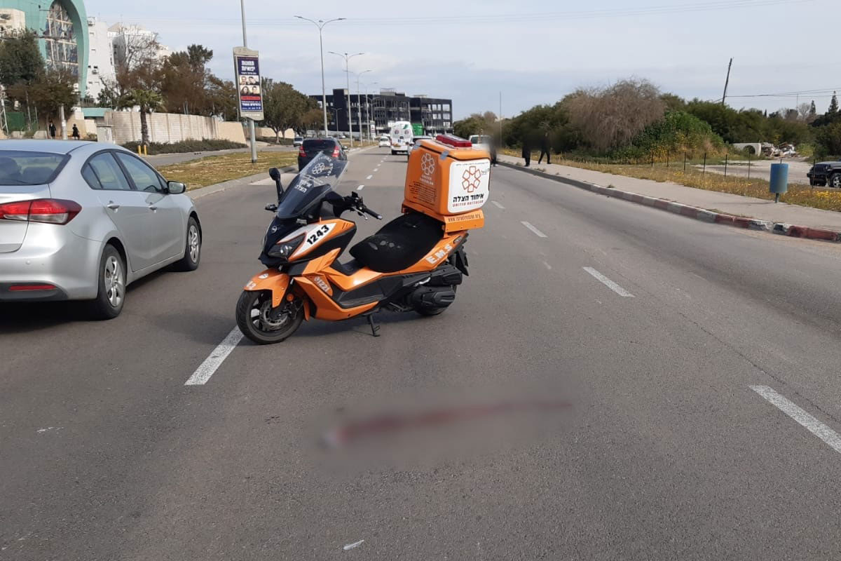 הולכת רגל בת 70 נפגעה מרכב מסחרי - מצבה קשה