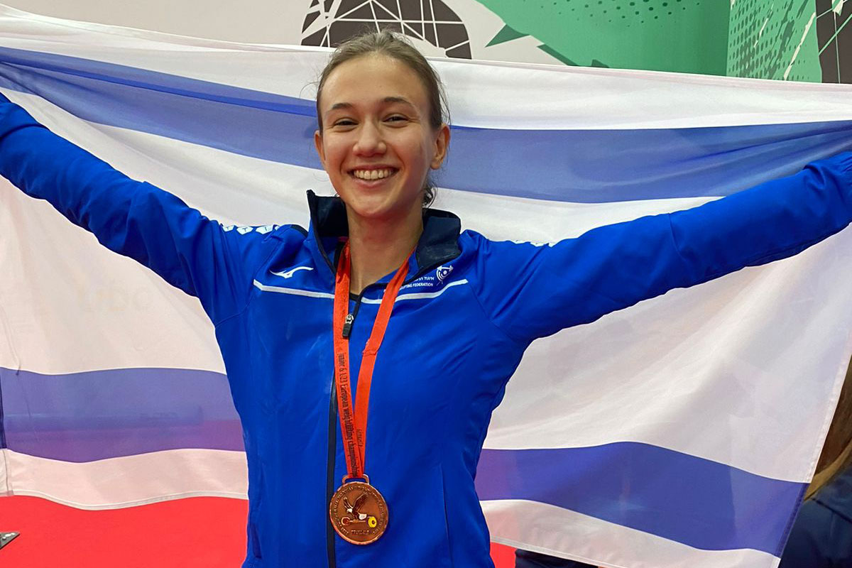 אולגה שפירא על הפודיום באירופה