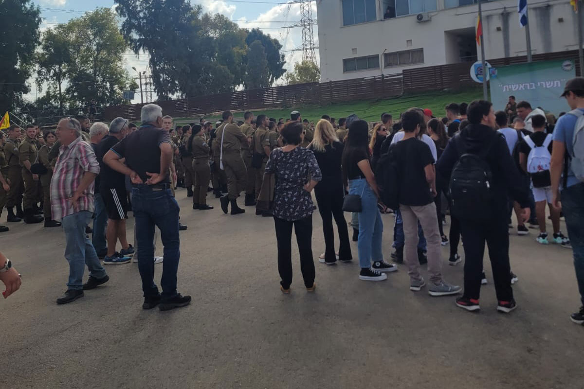 אורט צור ברק עם הפנים לצה"ל