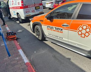 בת 75 התמוטטה ברחוב - פונתה לאחר החייאה