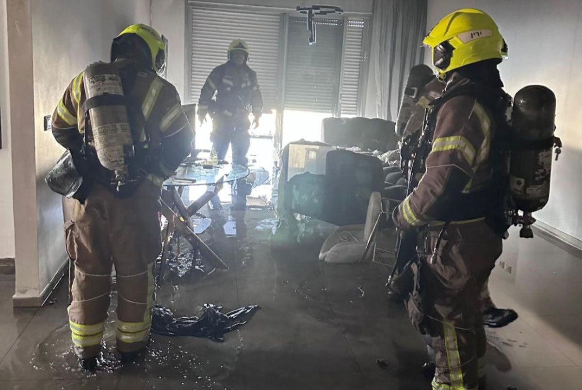 שריפה פרצה בדירה באשדוד – לוחמי האש מנעו אסון