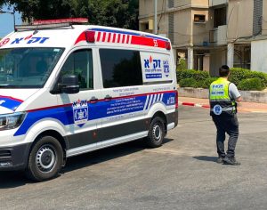 גבר אותר ללא רוח חיים בדירתו, ימים לאחר מותו