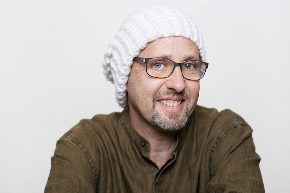 קבלת שבת עם גיל קופטש בספריה העירונית.