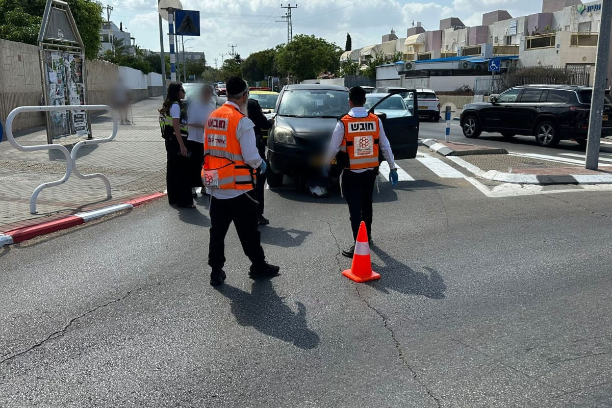 הולכת רגל בת 80 נפצעה קשה בתאונת דרכים ברחוב קק"ל