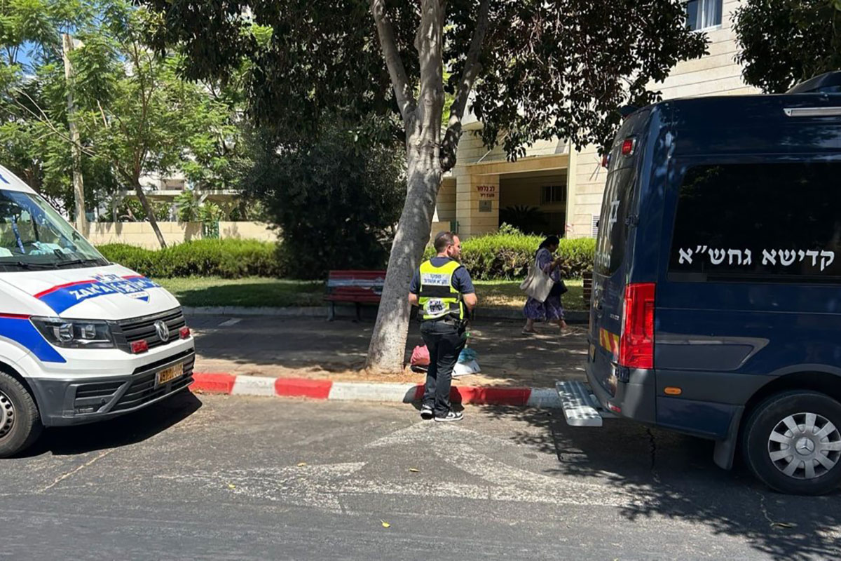 גבר בן 75 אותר ללא רוח חיים במצב ריקבון במעון חוסים