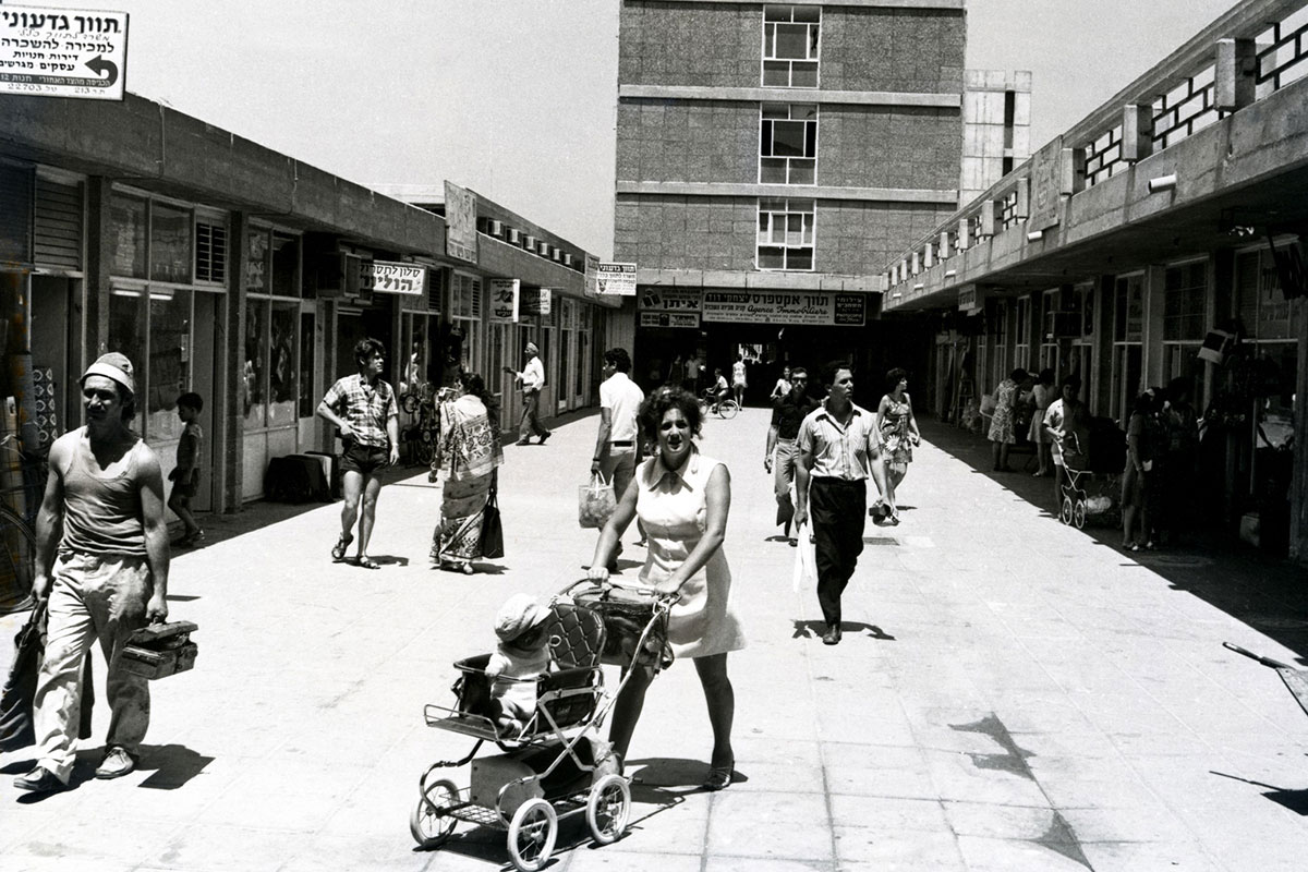 ככה השאלנו ספרים בשנות ה-80