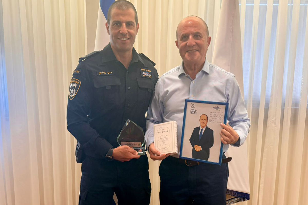 ראש העיר בירך את מפקד מרחב לכיש תת־ניצב רועי ולדמן עם סיום תפקידו