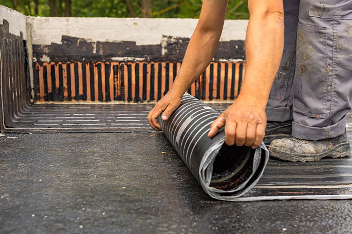 מהו איטום שלילי בהזרקה – הפתרון לרטיבות מבפנים