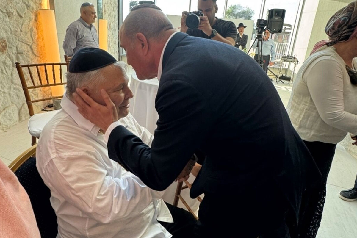 היזם צחי אבו וראש העיר ד"ר יחיאל לסרי מציגים: הסולחה!