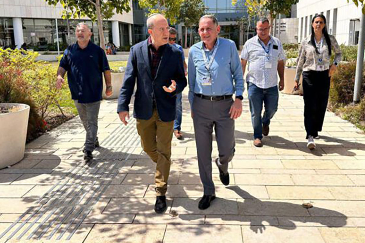 לסרי נפרד מד״ר ארז ברנבוים