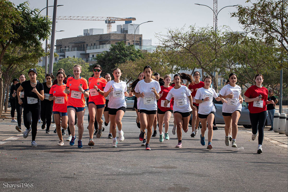 ליאור הנדרוקר, תלמיד שכבת י״ב, ייצג את מחוז הדרום באליפות הארצית.