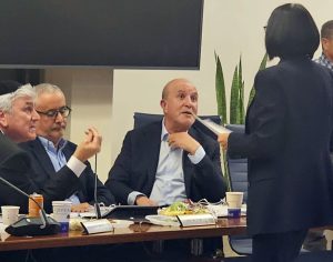 גלבר ללסרי: ״מנותק! ילדים נזרקים לרחוב והעירייה שותקת״