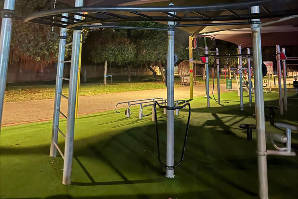 צעיר בן 18 נפצע קשה מנפילה ממתקן בפארק