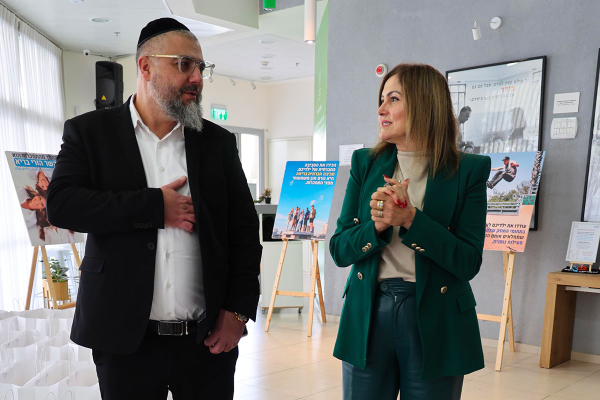 מגדילים את האור במשפחה: חנוכה תשפ”ו בסימן השכול, החיבור והגבורה