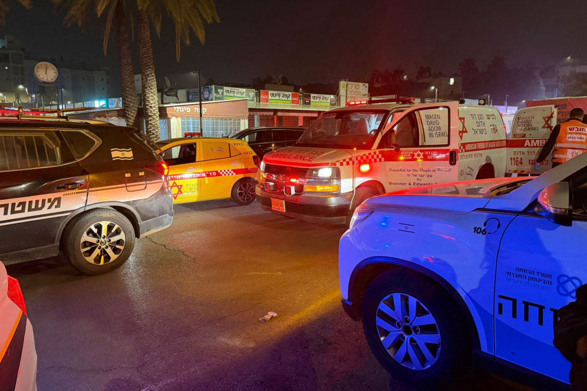 שוב אלימות בלב רובע ב׳: פצוע מדקירות ברחוב קיבוץ גלויות