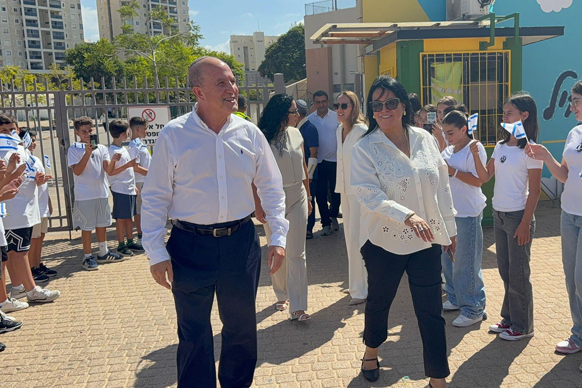 באיזה מיקום דירגו בלמ״ס את אשדוד בשביעות רצון ממערכת החינוך העירונית?