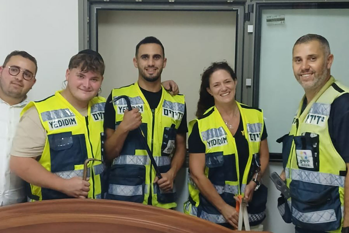 שירות לתושבים ללא עלות - תיקון חלונות ודלתות ממ”ד ודלתות כניסה למקלטים פרטיים