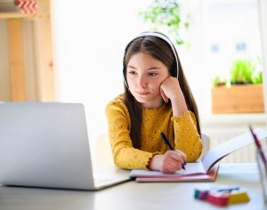 כתבת חובה להורים: דור הזום: הילדים שכבר חמש שנים לא מצליחים לחזור לשגרה