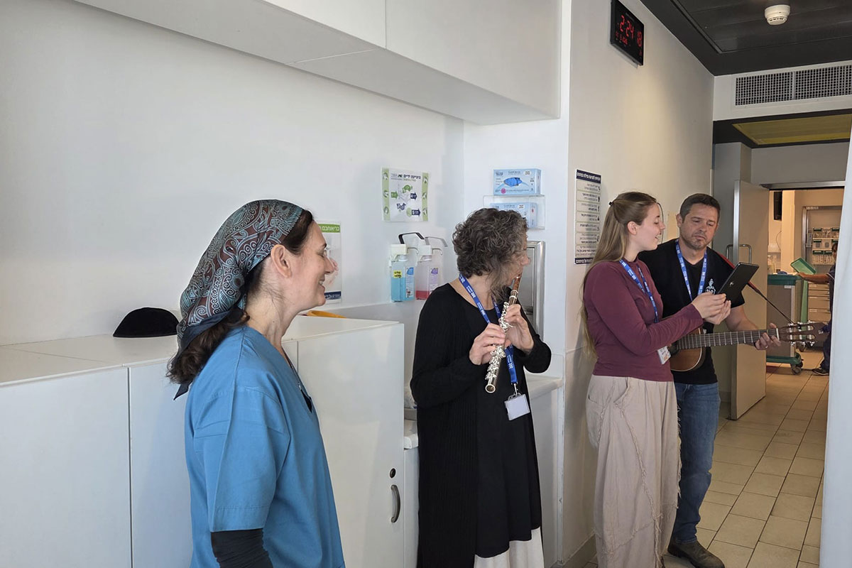 ״לו יהי״ בחדר 17: כשהמוזיקה נכנסת לפנימית באסותא אשדוד