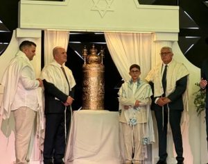 מזל טוב לראש העיר שחוגג בר מצווה לנכדו אביתר דוד