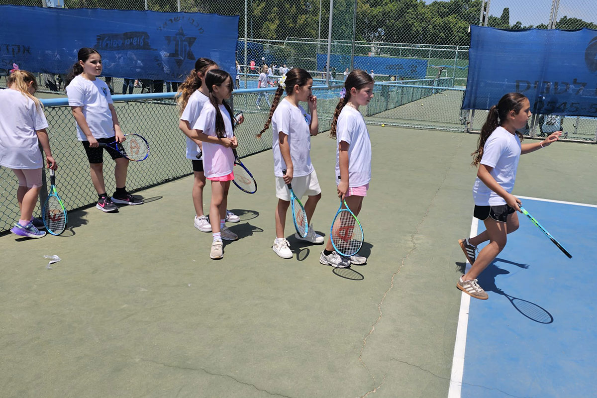 רשות הספורט קיימה יום שיא חגיגי בפרויקט הטניס העירוני: “ממשיכים להרחיב את הספורט לבתי הספר”