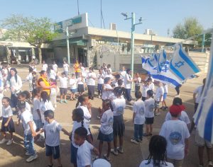 תהלוכה מרגשת של תלמידי בית ספר “יד שבתאי” ליום ירושלים
