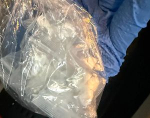 חשד לסחר בסמים באשדוד: נעצר תושב העיר, נתפסו סמים וכסף מזומן