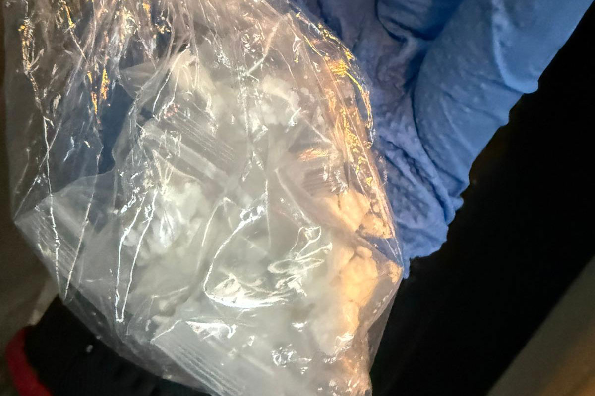 חשד לסחר בסמים באשדוד: נעצר תושב העיר, נתפסו סמים וכסף מזומן