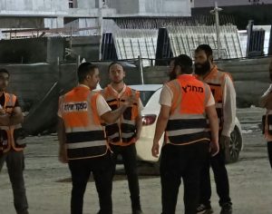 שלא נדע: בעיריית אשדוד מתרגלים פגיעת טיל וקריסת מבני מגורים