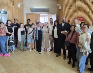 בית המשפט הקפיא בשלב זה את הליך העברת בית הספר "צמח" לאומנויות