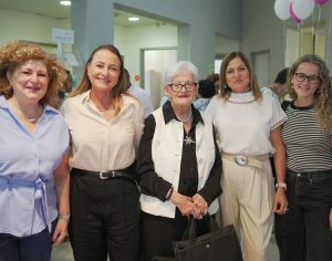 טקס סיום, שנה 11 ל״משקפיים ורודים״ בסימן מחווה לפוטו חיים ז״ל
